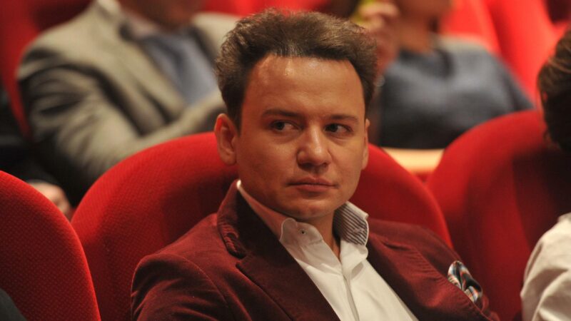 Два брака, отказ от ДНК-теста и тайная жена: как Александр Олешко оберегает свою личную жизнь