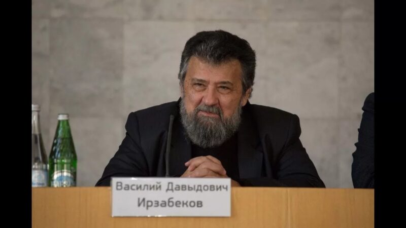От Онегина Гаджикасимова до Алины Кабаевой: 11 историй знаменитостей о вере, крещении и духовных поисках
