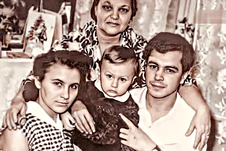 Выступления через боль и жесткий бизнес: что скрывается за признанием 65-летнего Игоря Николаева об одиночестве