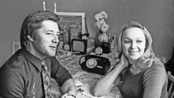 Сыновья знаменитых актрис: 10 наследников, выбравших кино, театр и режиссуру