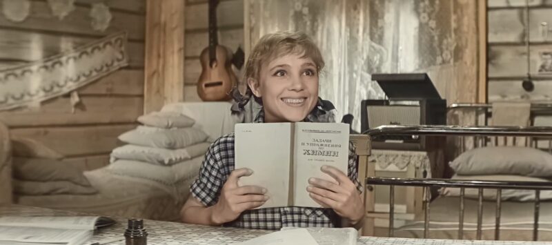 Первые шаги и прощальные кадры: как начинались и чем закончились кинокарьеры 10 актеров из фильма «Девчата»