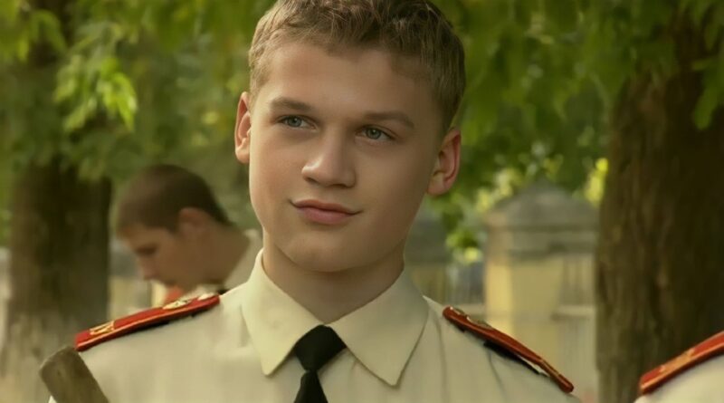 Звёзды сериала «Кадетство» спустя годы: как сложилась жизнь Головина, Корчевникова и других