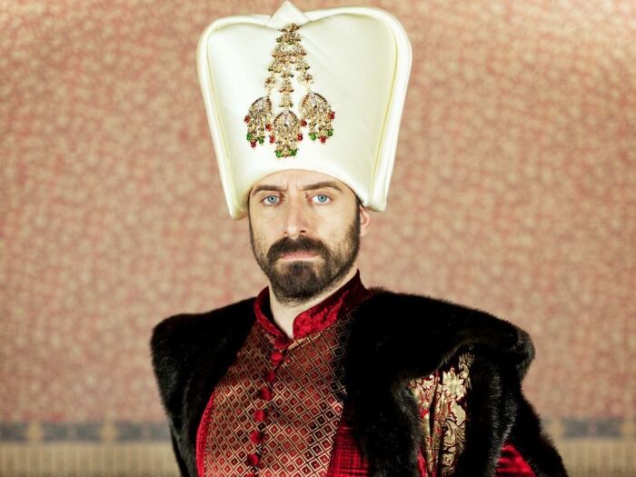 Халит Эргенч признавался, что роль Сулеймана далась ему эмоционально непросто