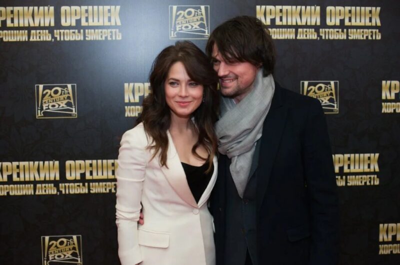 Романы с коллегами, союз с Евгением Цыгановым и премия «Ника»: путь Юлии Снигирь от школьных обид до признания