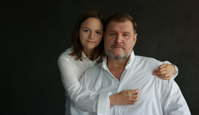 От кузницы и инсульта до счастья с подполковником полиции: путь актера Дмитрия Быковского