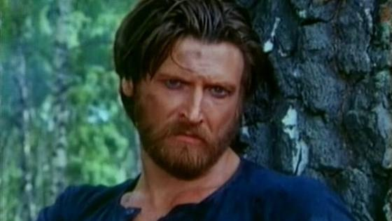 Чемпион по гребле и соперник экранных красавцев: кем был Никита Джигурда до эпохи эпатажа