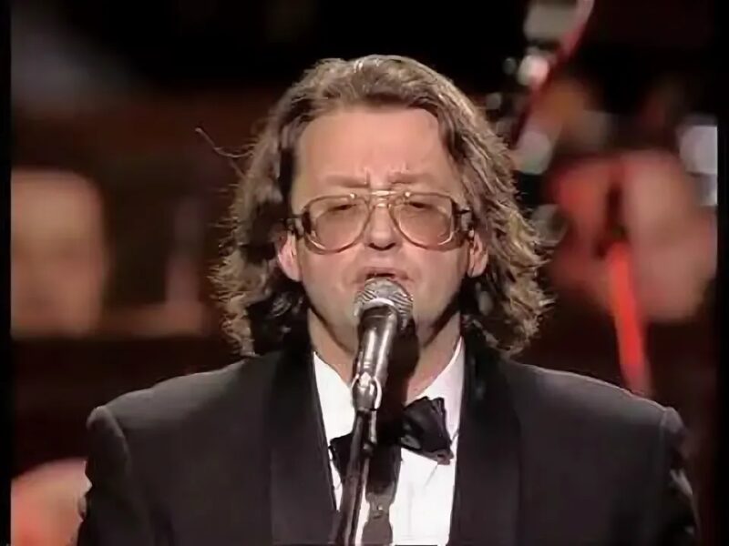 Почти 20 лет вместе, брак в больнице и суды за миллиард: как сейчас живет вдова Александра Градского