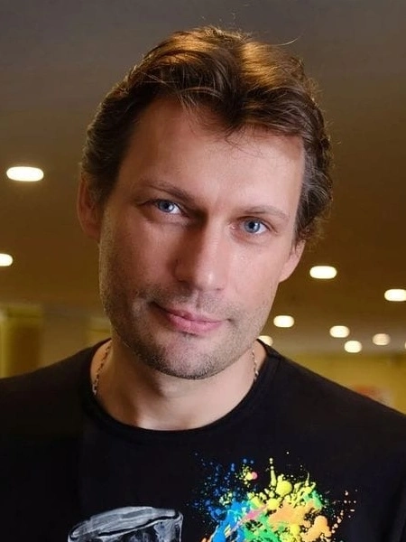 От Максима Жарова к отцу-одиночке: каким зрители увидят Александра Волкова в 2026 году