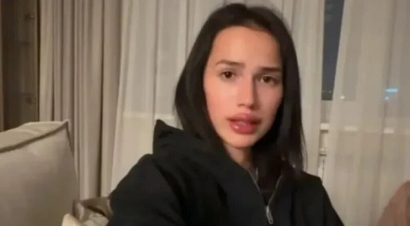 Алина Загитова увеличила губы и сменила образ — теперь просит оставить её в покое