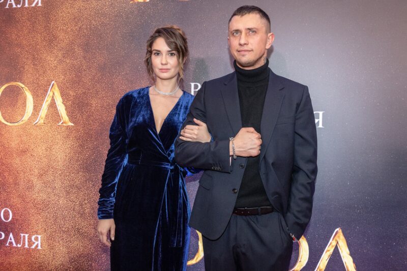 Расставание в трудный момент: 7 актрис, у которых рядом были беременность, утрата и дети