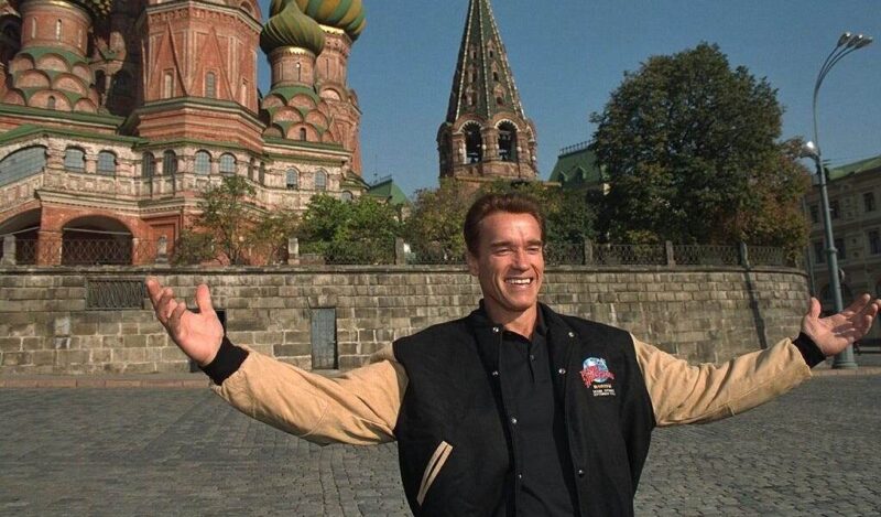 10 голливудских звёзд, которые приезжали в Россию, но об этом помнят не все