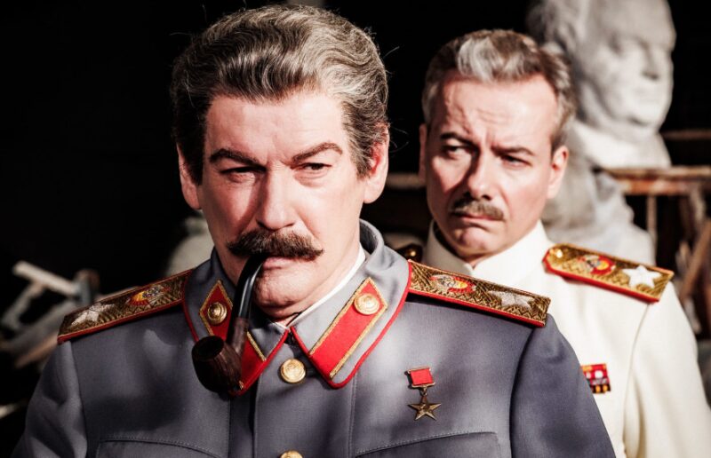 Артур Ваха сыграл Молотова в сериале Бортко «Сталин» — о последних восьми годах вождя