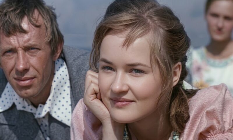 Наталья Павленкова в фильме «Не плачь, девчонка», 1976 г.