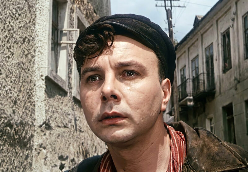 Сергей Гурзо на съёмках фильма «Рождённый бурей», 1957 год