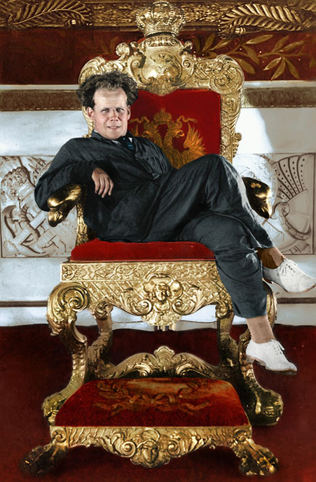 Сергей Эйзенштейн на съёмках фильма «Октябрь», 1927 год
