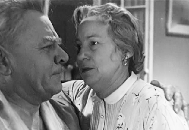 Людмила Чернышёва в фильме «Косолапый друг», 1959 год