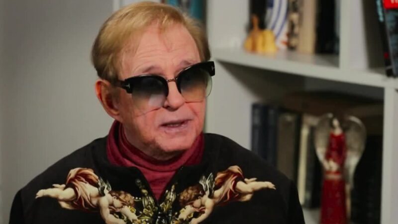 В биографии Виктюка значилось «детей нет», а сам он однажды сказал: «Есть дочка. Во Львове»