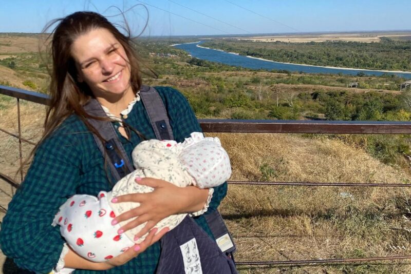 Пять детей, 80 ролей и 20 лет счастья: как Глафира Тарханова строит карьеру и закрытую семейную жизнь