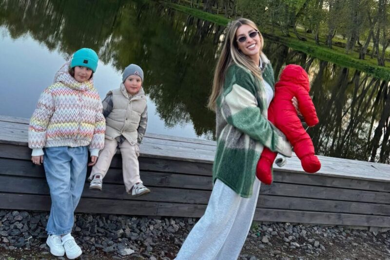 31 июля 2024-го артистка родила дочку Николь