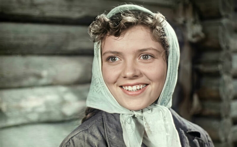 Светлана Карпинская в короткометражном фильме «Поддубенские частушки», 1957 год