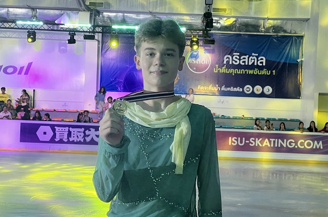 Лев Лазарев на льду