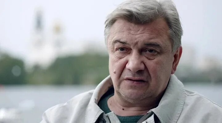 Сергей Кошонин играет силовиков, а дома сочиняет музыку — и однажды её взяли в спектакль