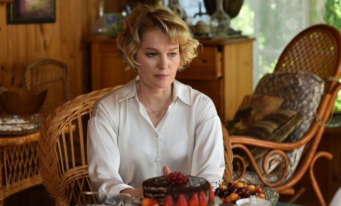 Виктория Толстоганова в сериалее «Чиновница».
