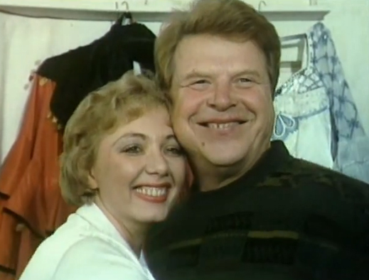 Михаил Кокшенов в фильме «Третий не лишний» (1994)