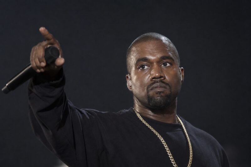 Крах империи Yeezy, нацистские скандалы и срыв шоу в России: цена раскаяния Канье Уэста