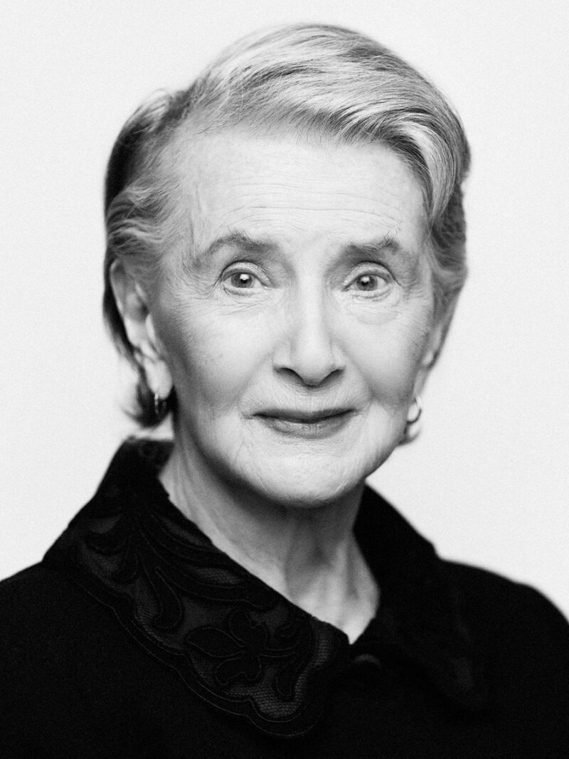 Раиса Максимова: ради неё Табаков выпрашивал приставной стул, а в 95 лет на сцену её вывел внук