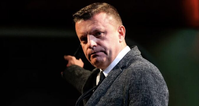 От звездного часа на НТВ до съемок в Тбилиси: как сложилась судьба Леонида Парфенова и где он находится сегодня
