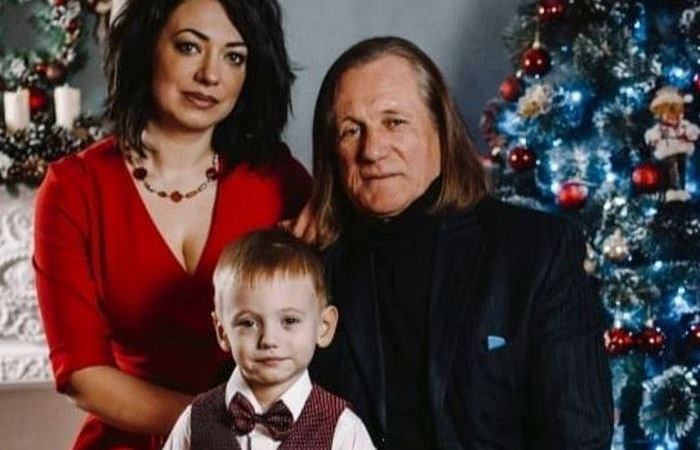 Два срока, роман с Примадонной и песни для соперника: извилистый путь Сергея Челобанова к 65 годам