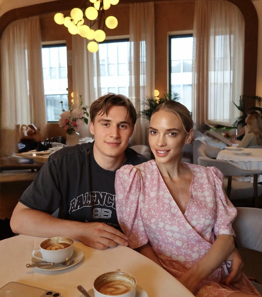 «Колина мечта — чтобы я была уже с животиком»: 42-летняя Надежда Сысоева готовится к свадьбе и материнству с блогером Колей Безопасность