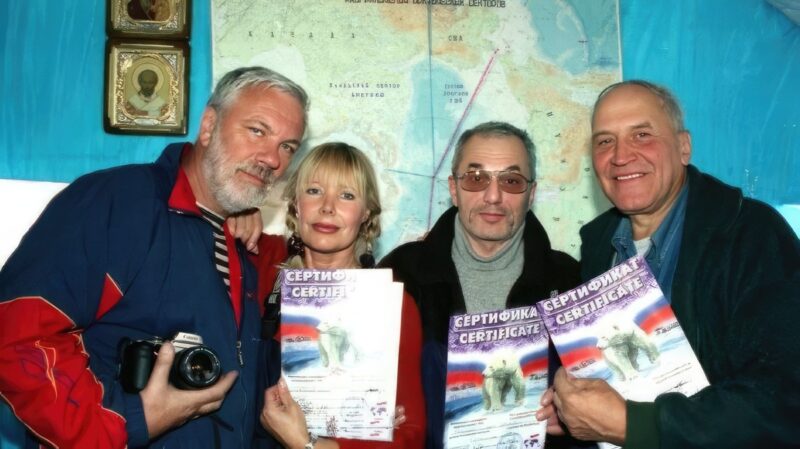 Дмитрий Крылов купил в Лондоне камеру, боясь больше не попасть за границу, — так родились «Непутевые заметки»