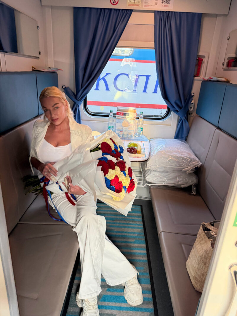 Считала её хладнокровным игроком: Юлия Меньшова спустя 12 лет пересмотрела скандальный эфир с Анастасией Волочковой