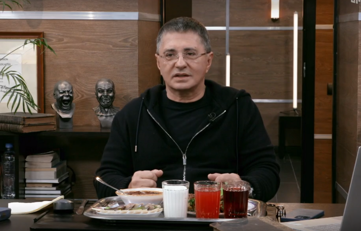 Война в Африке, 10 лет семейной борьбы и измена: непубличная сторона жизни доктора Александра Мясникова