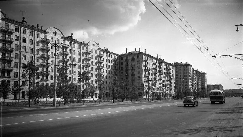 От 14 метров в саратовском бараке до дома в Хамовниках: как менялось жильё Олега Янковского