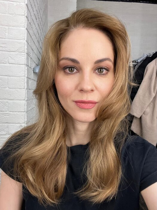Почему 40-летняя Марина Коняшкина прячет любимого и не спешит под венец