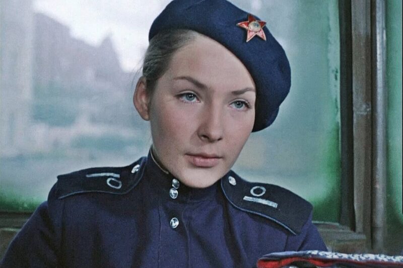 Наталья Данилова в роли Вари Синичкиной