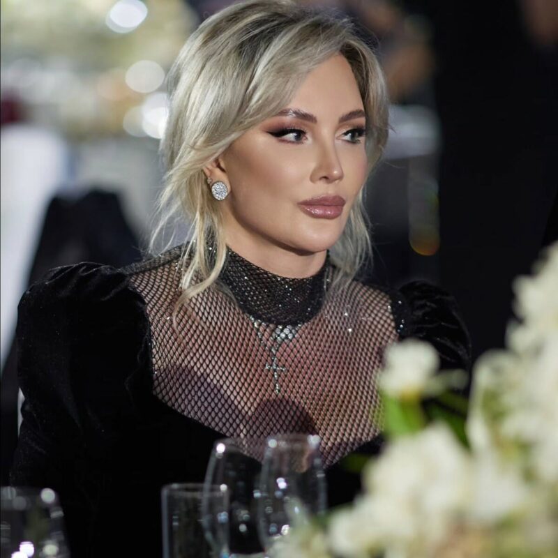 Инна Михайлова объявила о разрыве со Стасом — и назвала певца «человеком-фейком»