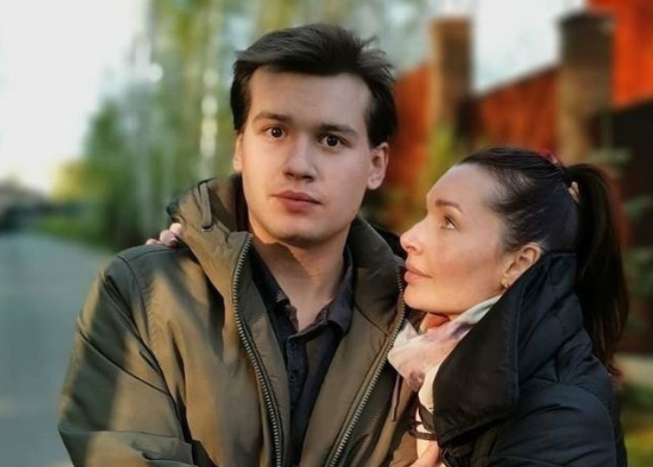 В тени знаменитых матерей: как сложились судьбы 6 сыновей известных актрис