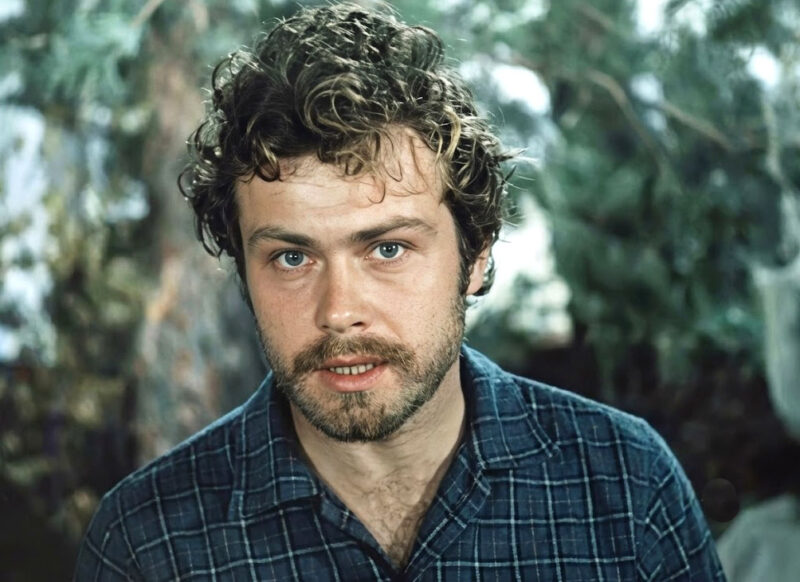 Александр Воеводин в фильме «SOS» над тайгой, 1976 год