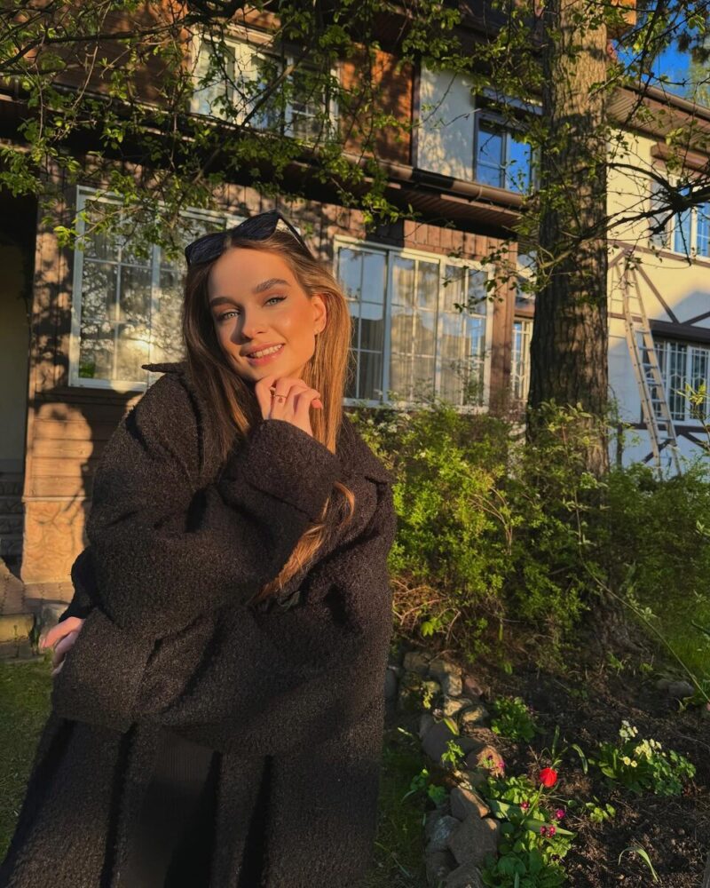 Ей было 9, когда не стало отца, и 17, когда ушла мама: Как сегодня живёт 23-летняя дочь Александра Белявского