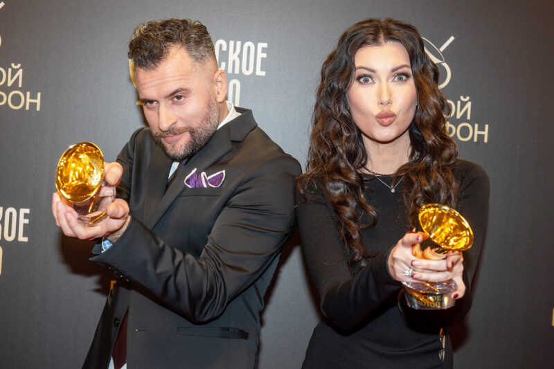 За трек «Просто дождь» артисты получили премию «Золотой граммофон»
