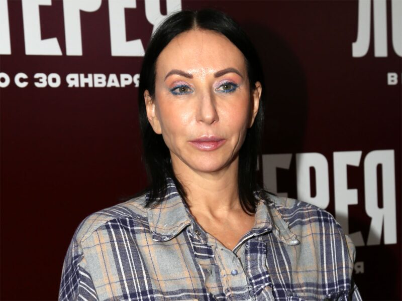 Алика Смехова: о драмах с мужьями, воспитании двоих сыновей и свободе в пустом доме