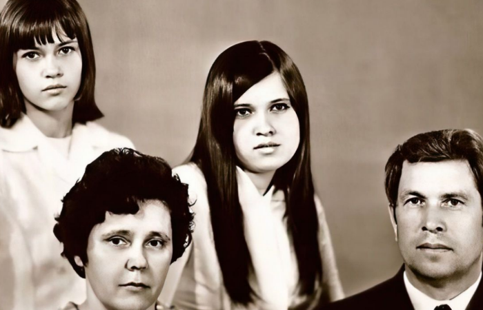 Актриса с близкими