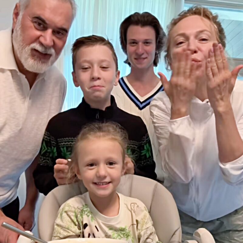 «Дочка — копия папы»: Альбина Джанабаева показала редкие кадры с детьми от Валерия Меладзе
