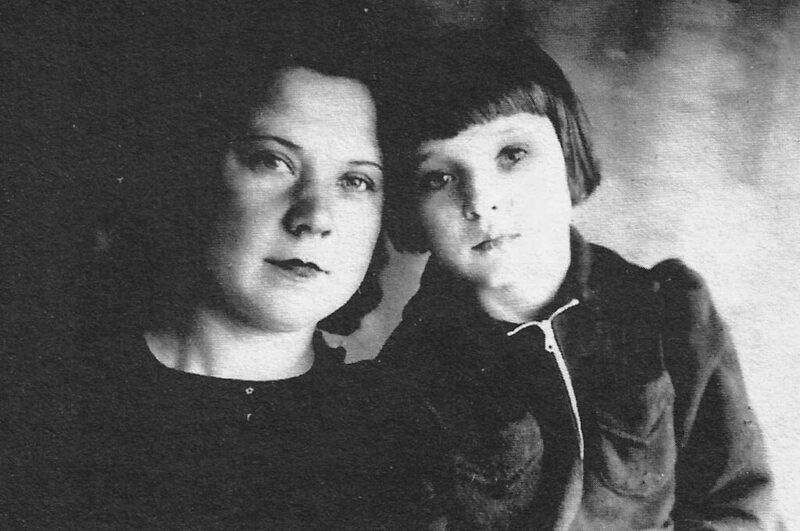 Родители Люси — Марк Гаврилович и Елена Александровна, 1934 год