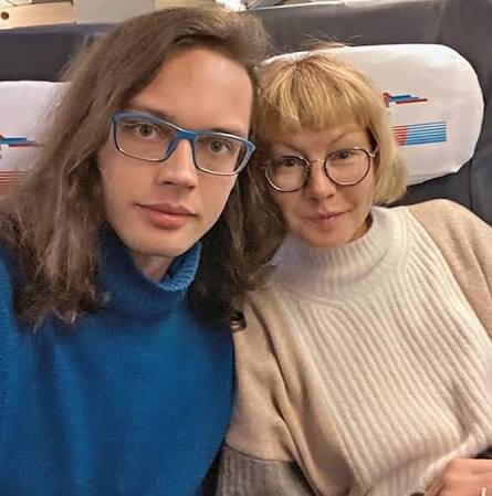 Алёна Бабенко с сыном Никитой