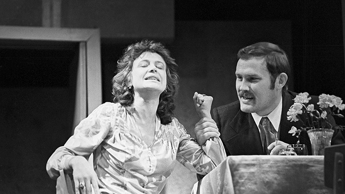 Марина Неёлова и Валерий Хлевинский в спектакле «НЛО», 1981 год